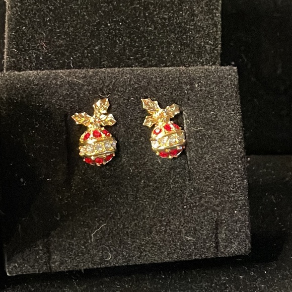 Avon-1992- Vintage Sparkling Christmas Ornament Pierced Earrings - Picture 2 of 4